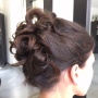 img Coiffure chignon par L